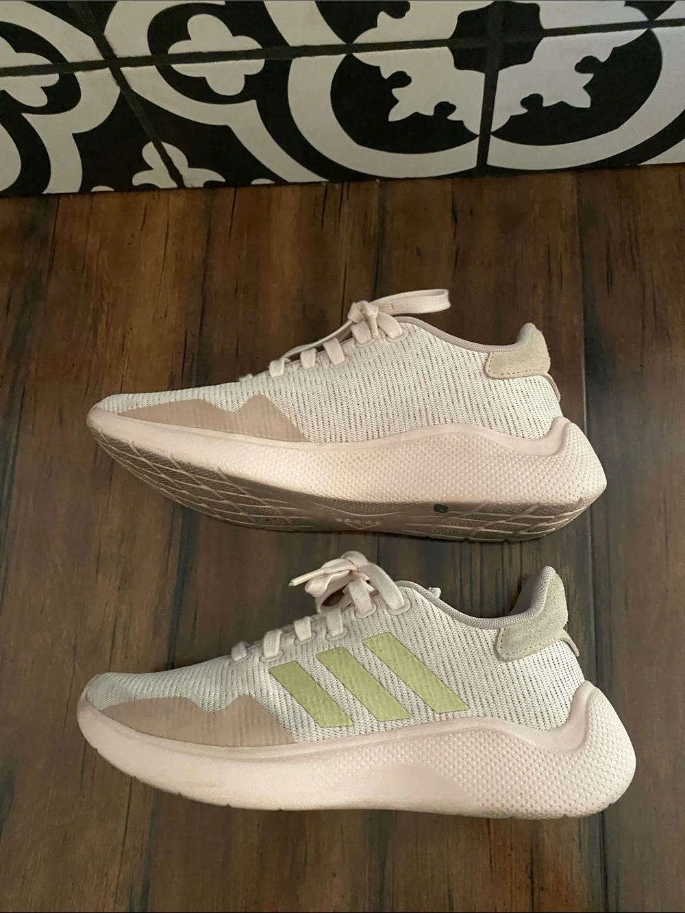 adidas Women’s Light Pink Athletic Sneakers